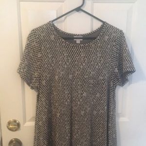 Black and white Large Lularoe Carly
